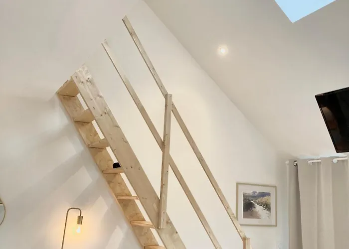 Cocon Maritime 1 & 1 Mezzanine